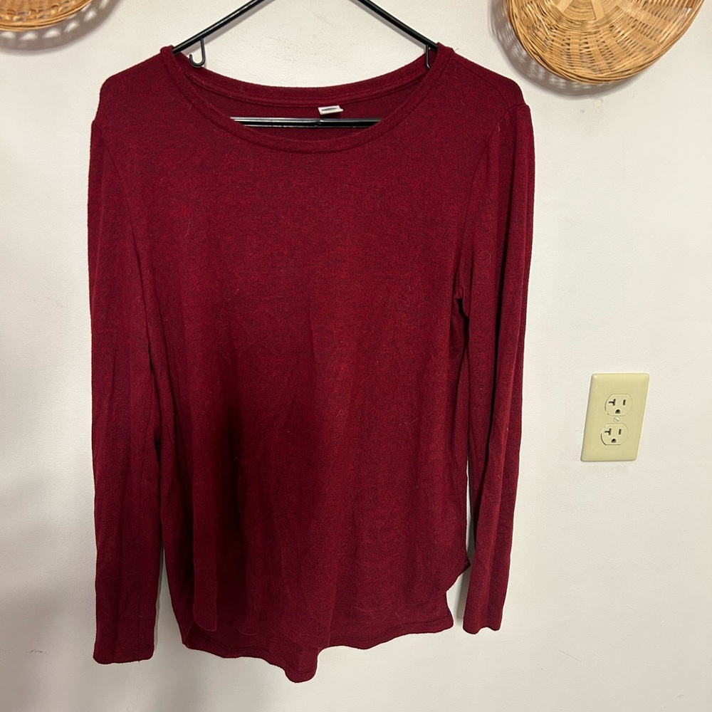 Red long sleeve stretchy shirt from Old Navy never worn